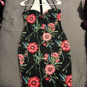 Beautiful Neck Tie Floral Dress!